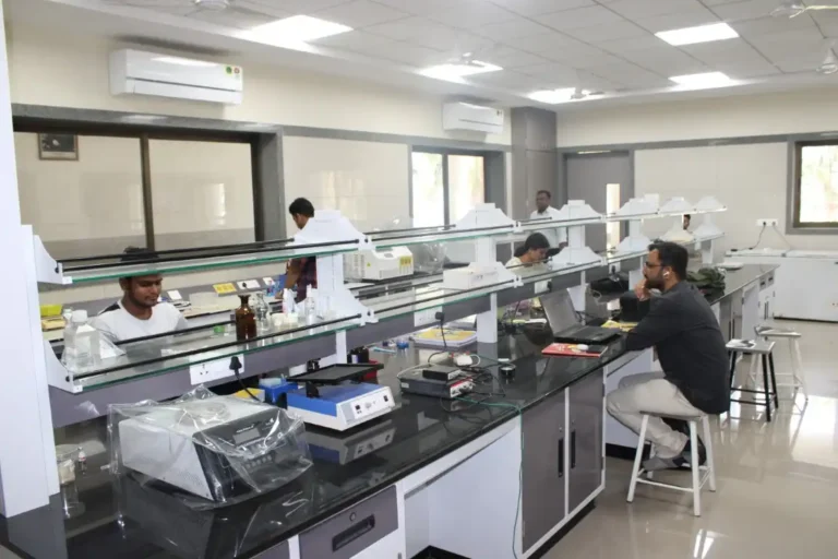 M Pharm Pharmacology Lab